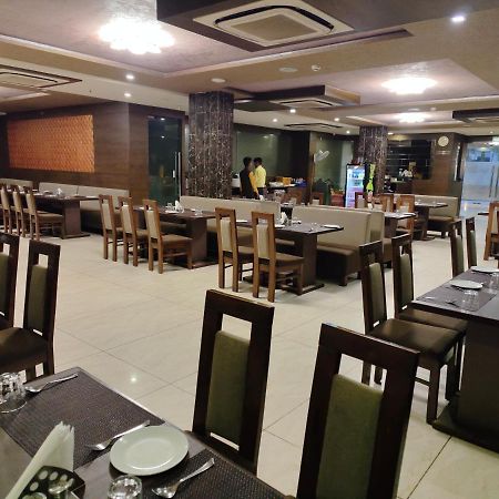 Tgv Hotel Ahmedabad Ngoại thất bức ảnh