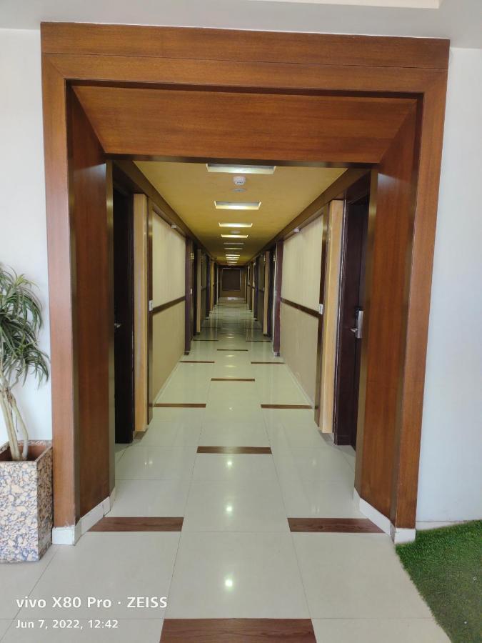 Tgv Hotel Ahmedabad Ngoại thất bức ảnh