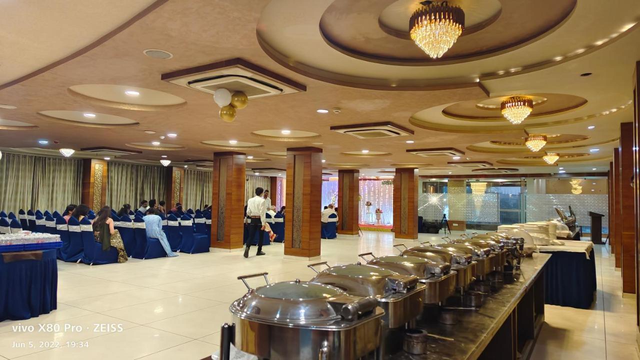 Tgv Hotel Ahmedabad Ngoại thất bức ảnh